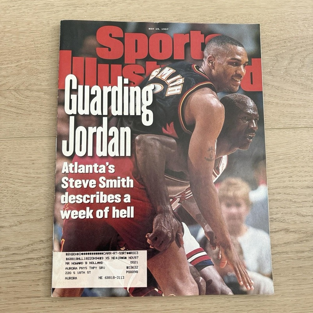 Michael Jordan Sports Illustrated SI May 19 1997 Steve Smith Guarding Jordan NBA